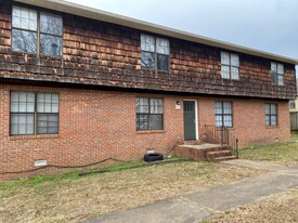 30 Brianfield Cv, Unit C in Jackson, TN - Building Photo