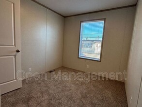 725 S 12th St in Bismarck, ND - Building Photo - Building Photo