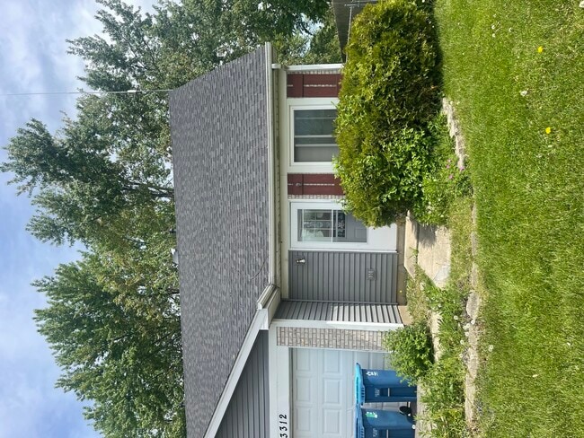 3312 Fox Hill Rd in Aurora, IL - Building Photo - Building Photo