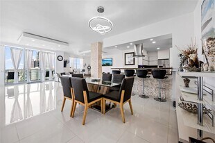 4001 S Ocean Dr in Hollywood, FL - Building Photo