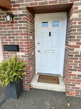 322 Knapps Hwy in Fairfield, CT - Building Photo - Building Photo