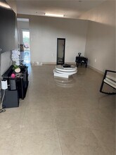 6940 NW 179th St in Hialeah, FL - Building Photo - Building Photo