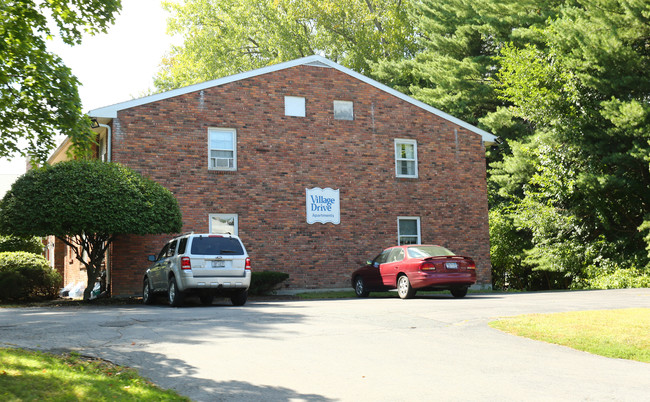 9-13 Village Dr in Delmar, NY - Building Photo - Building Photo