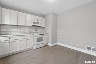 8550 Oakleigh Rd in Parkville, MD - Foto de edificio - Building Photo