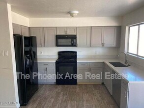 303 W Mesquite St in Chandler, AZ - Building Photo - Building Photo