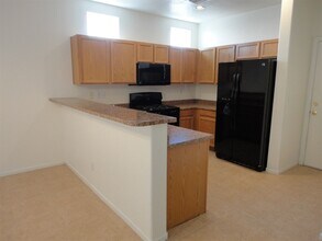 6016 Soft Springs Ave in Las Vegas, NV - Building Photo - Building Photo