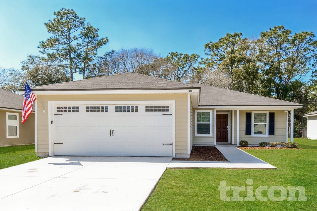 4480 Glendas Meadow Dr in Jacksonville, FL - Foto de edificio
