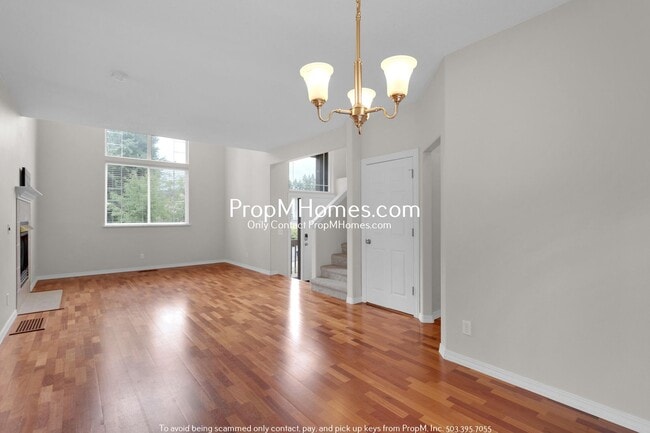 12025 SW Winterhawk Ln in Beaverton, OR - Building Photo - Building Photo