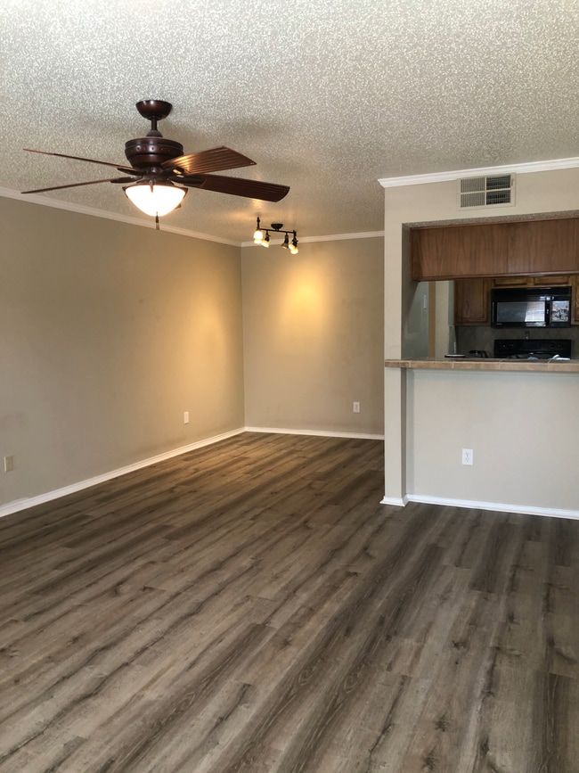 3201 Donnelly Cir, Unit 305 in Fort Worth, TX - Building Photo - Building Photo