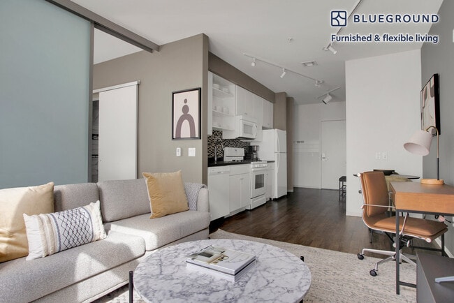 445 Artisan Way in Somerville, MA - Foto de edificio - Building Photo