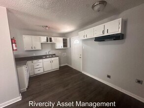 1799 Wildrose St in Memphis, TN - Building Photo - Building Photo