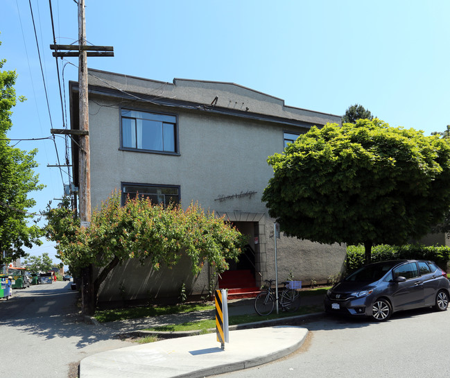 Vine Lodge in Vancouver, BC - Building Photo - Primary Photo