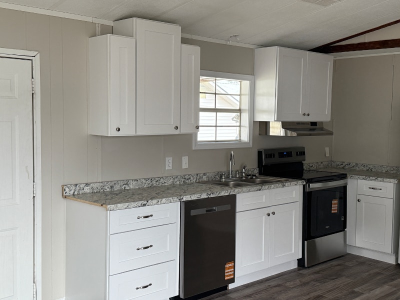 80 Redwood Ln in Atmore, AL - Building Photo