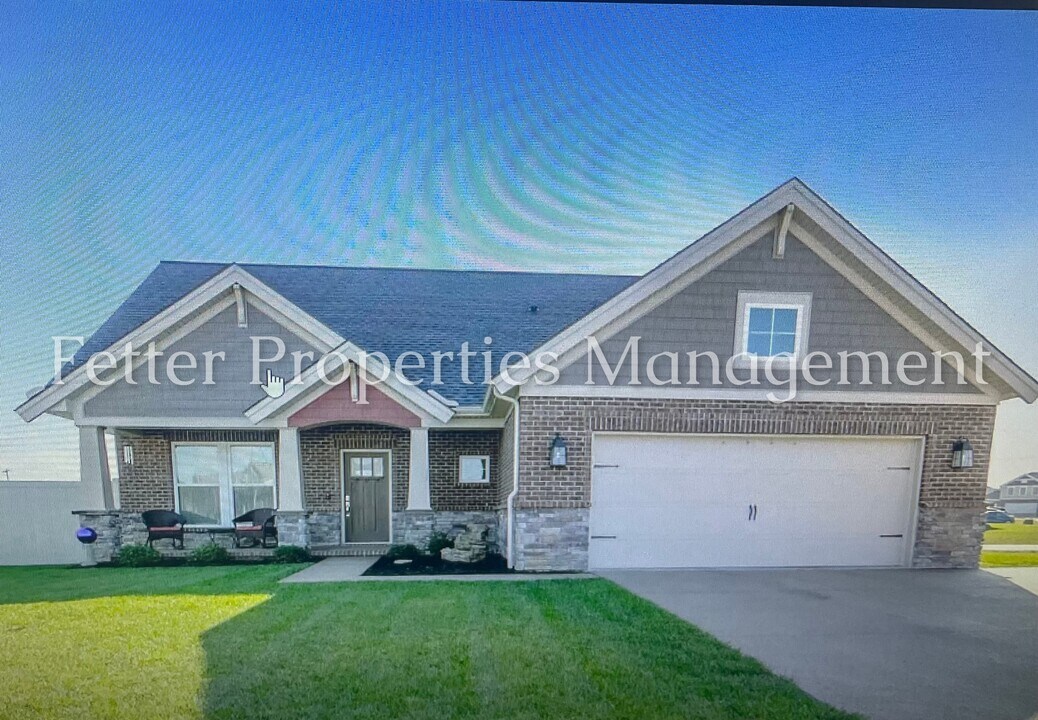 2966 Courtz Ct in Newburgh, IN - Foto de edificio