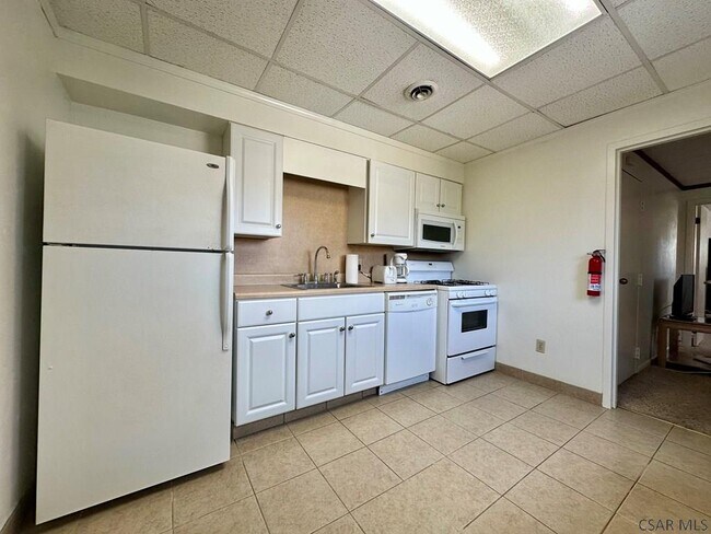 907 Old Scalp Ave in Johnstown, PA - Building Photo - Building Photo