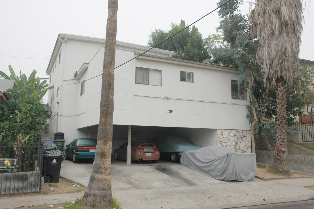 210 N Burlington Ave in Los Angeles, CA - Building Photo