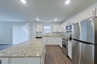 247 Western Red Cedar Dr in Springfield, GA - Foto de edificio - Building Photo