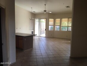 10325 E Penstamin Dr in Scottsdale, AZ - Building Photo - Building Photo