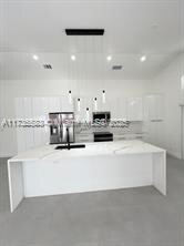 4962 SW 32nd Way in Fort Lauderdale, FL - Foto de edificio