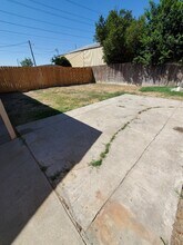 Roeding Road Duplex in Ceres, CA - Building Photo - Building Photo
