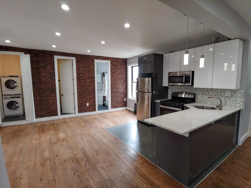 3054 Godwin Terrace in Bronx, NY - Building Photo