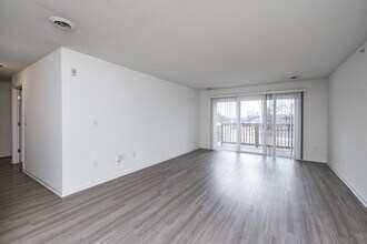 Layton 1900 in Milwaukee, WI - Foto de edificio - Interior Photo