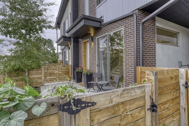 1405 Knox Ct in Denver, CO - Building Photo - Building Photo