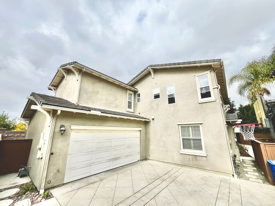 2133 Copper Leaf Ct in Chula Vista, CA - Building Photo