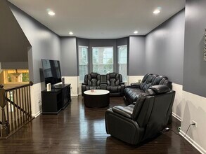 2911 Henley Ln in Naperville, IL - Building Photo - Building Photo