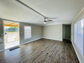 6781 Tee Jay Ct in Conway, SC - Foto de edificio - Building Photo