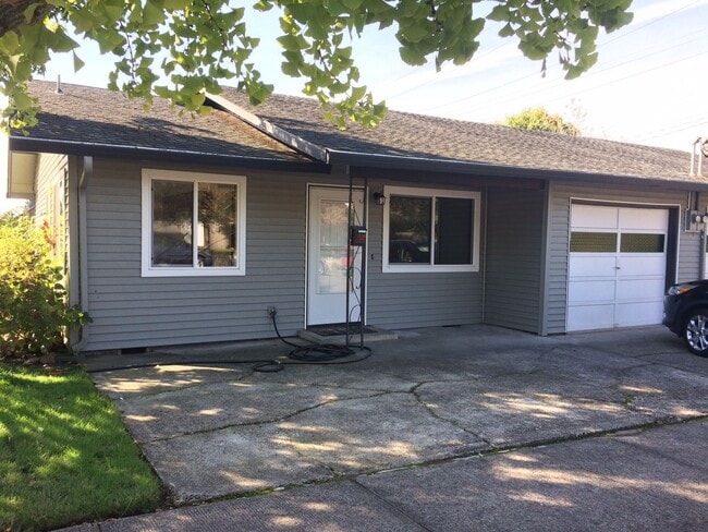 property at 615 E 22nd St