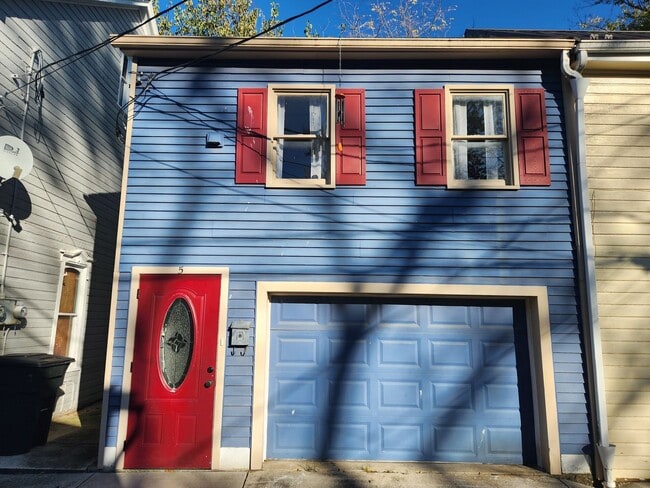 property at 5 S Fayette St