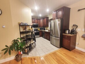 65 Roberts Street Ext in Malden, MA - Building Photo - Building Photo