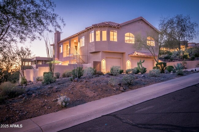 908 E Waltann Ln in Phoenix, AZ - Foto de edificio - Building Photo