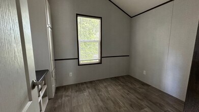 913 Finks Hideaway Rd in Monroe, LA - Building Photo - Building Photo