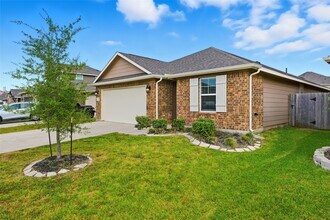 7035 Toluca Dr in Rosharon, TX - Building Photo - Building Photo