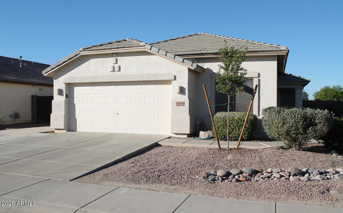 12502 W Tonto St in Avondale, AZ - Building Photo