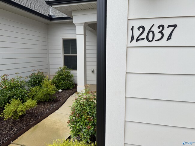 12637 Whitcomb Cir in Athens, AL - Building Photo - Building Photo