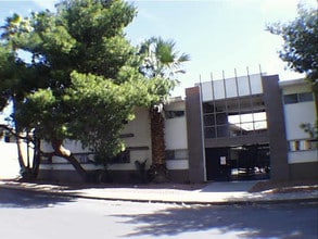 Sherwood Pines Apartments in Las Vegas, NV - Building Photo - Building Photo