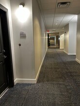 945 E Playa Del Norte Dr in Tempe, AZ - Building Photo - Building Photo