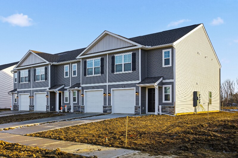 6393 Bellmouth Rd in Galloway, OH - Building Photo