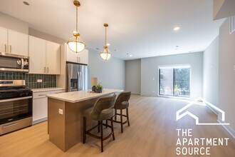 4102 N Sheridan Rd in Chicago, IL - Building Photo - Building Photo