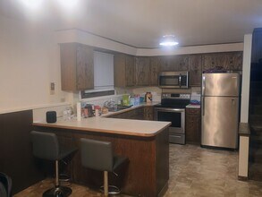 333 W Ingals Ave, Unit 331 in Bismarck, ND - Foto de edificio - Building Photo