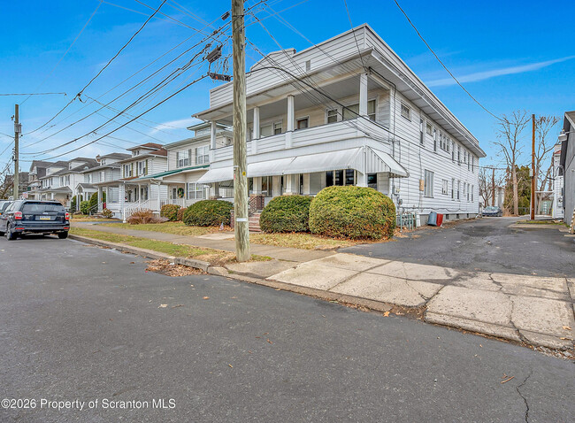 396 Winola Ave in Kingston, PA - Building Photo - Building Photo