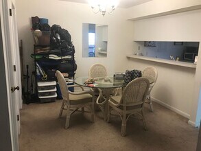 329 Brookberry Cir in Chapel Hill, NC - Building Photo - Building Photo