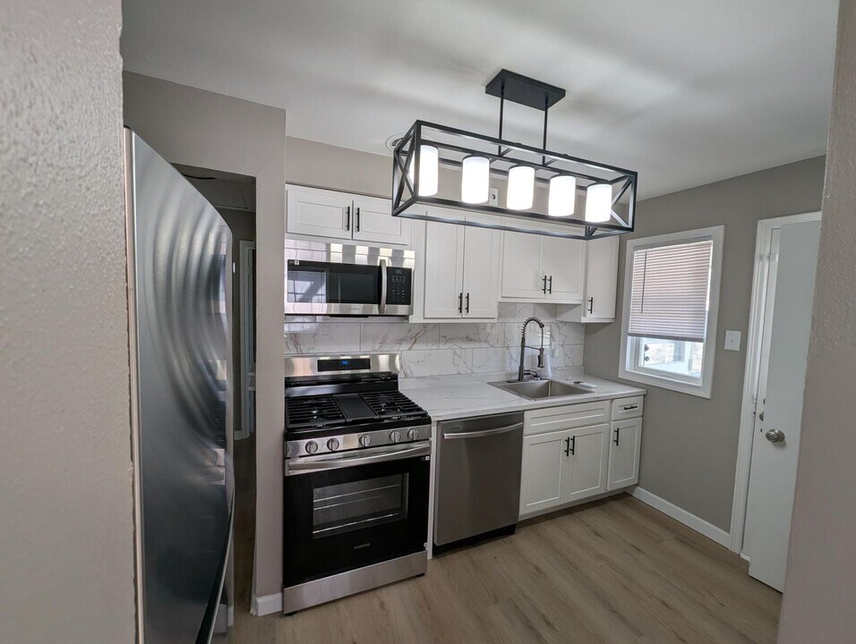 9712 Griffin Dr in St. Louis, MO - Building Photo