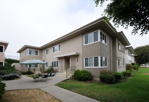 3143 S Barrington Ave in Los Angeles, CA - Building Photo