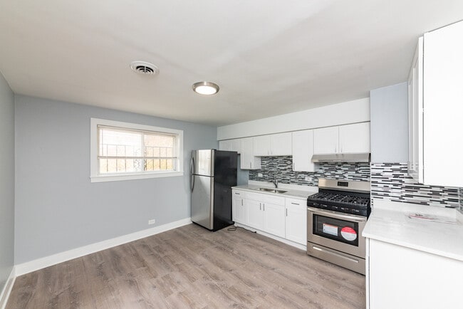 9450 Washington St in Niles, IL - Building Photo - Building Photo