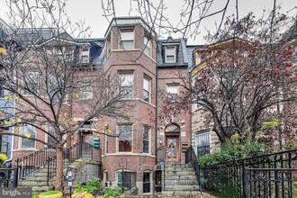 1427 Clifton St NW in Washington, DC - Building Photo - Building Photo