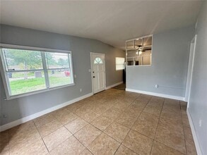 1507 Queensway Rd in Orlando, FL - Building Photo - Building Photo